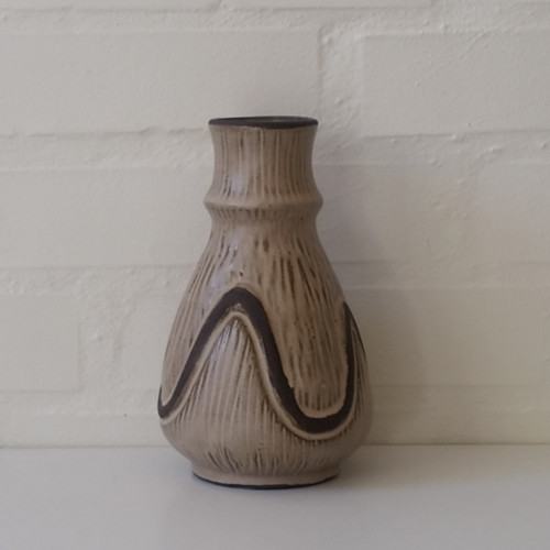 Løvemose Keramik, beige vase