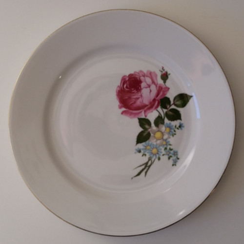Kahla tallerkener med roser, 35,00 kr.