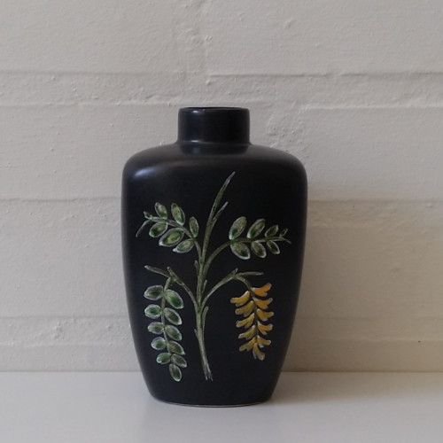 Ravnild Keramik, køn vase